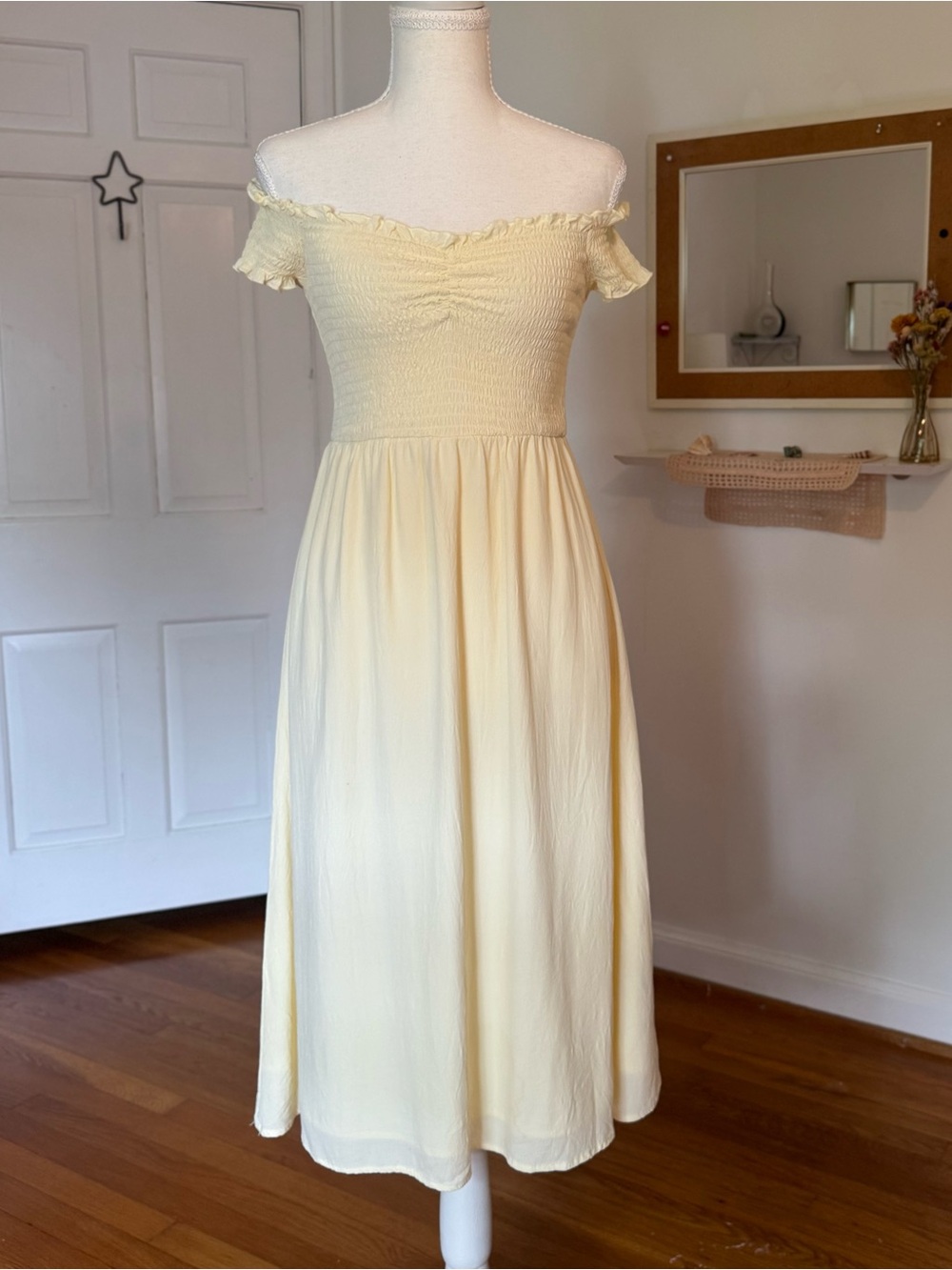 Butter Yellow Off Shoulder Smocked Midi Dress Brand Tag Cut Out Care Tag Intact